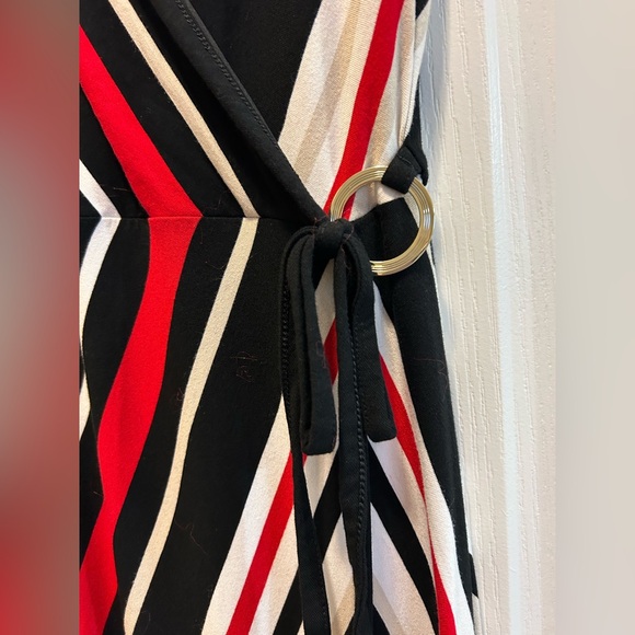 ❣️White House Black Market Black and Red Sleeveless Striped Wrap Maxi Dress - Picture 5 of 11